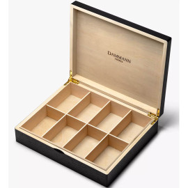 Sachets de thés dans un coffret Bois Dammann Frères de 8 saveurs. 